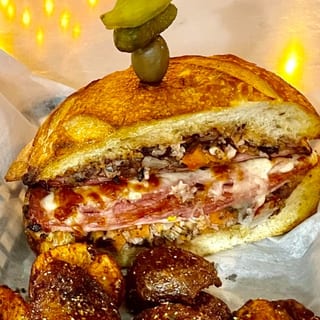 Classic Muffuletta